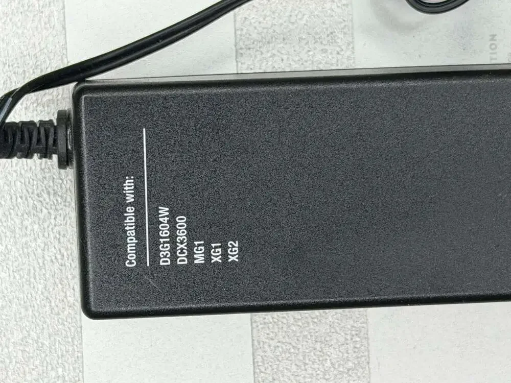 AC Adaptor Power Supply Model YS25-0903000 9V 3A